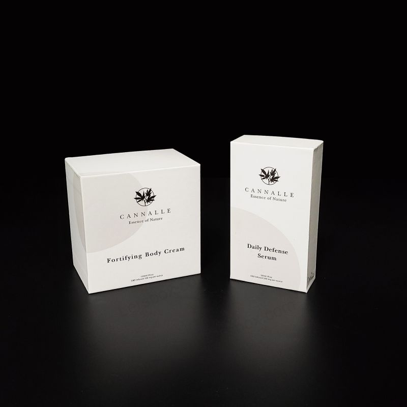 Gold Foil Foil Logo Sztywne pudełko na prezenty perfum z tacą z pianki EVA i wykończeniem premium HP017